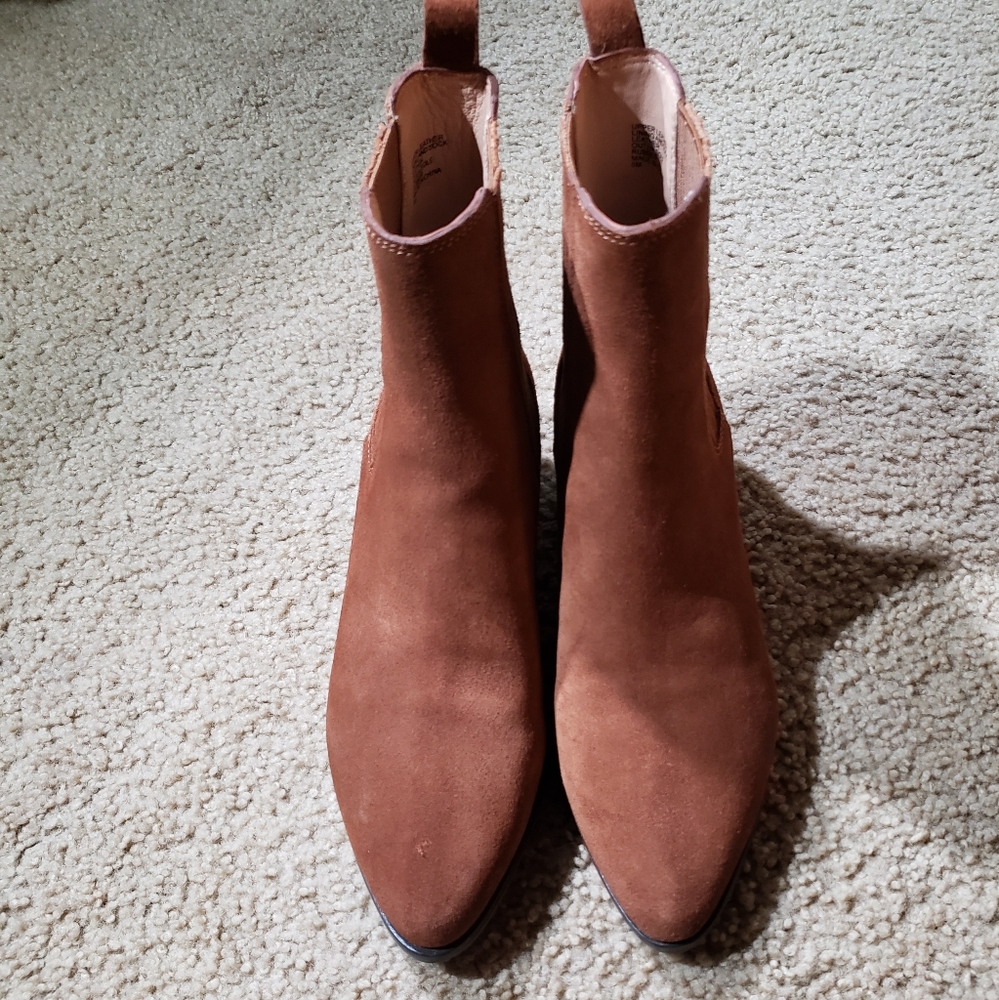 Banana Republic Suede Ankle Boots in Cognac Brown - Picture 3 of 8
